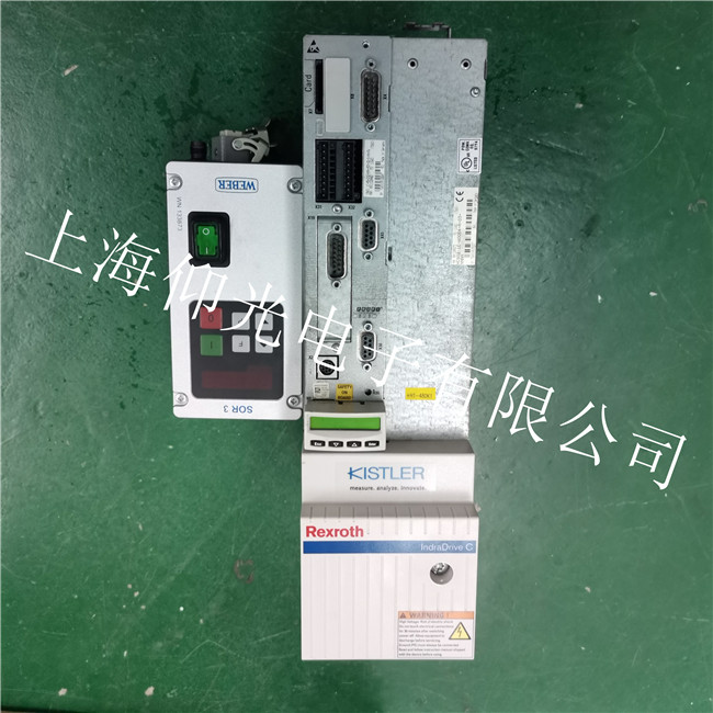 商場(chǎng)電梯康沃力士樂CVF,G2變頻器上電面板無(wú)顯示維修