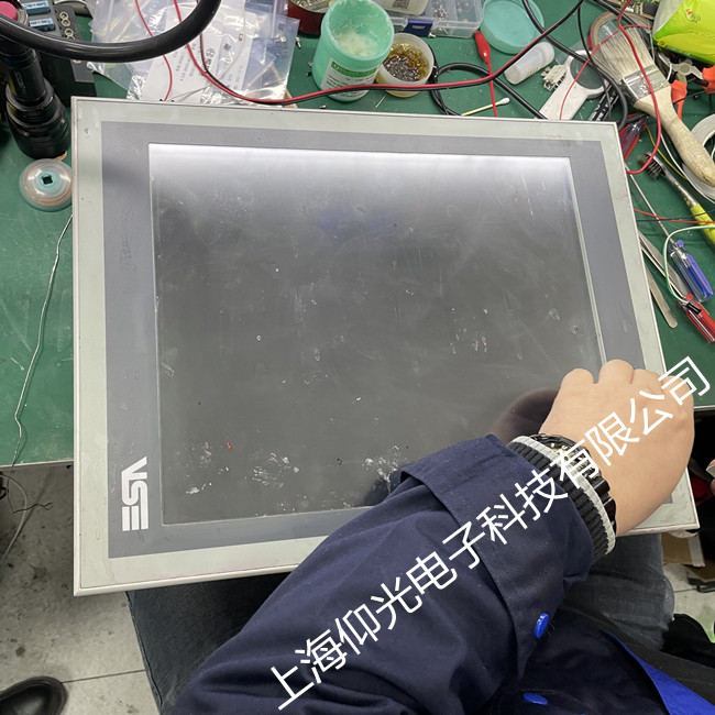 意薩觸摸屏維修 IT104T0101常見(jiàn)故障修理
